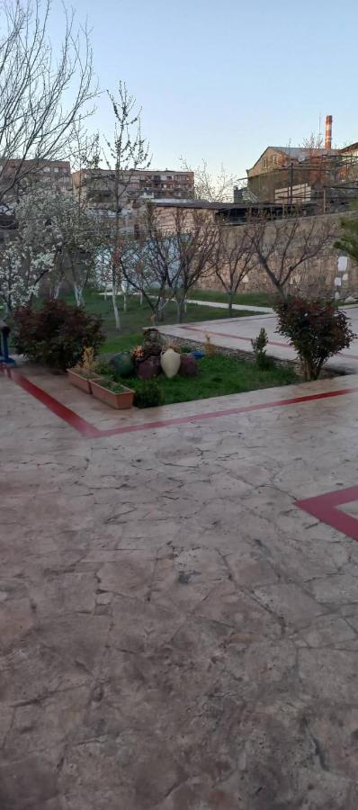 Bonjour House Ξενοδοχείο Γιερεβάν Εξωτερικό φωτογραφία