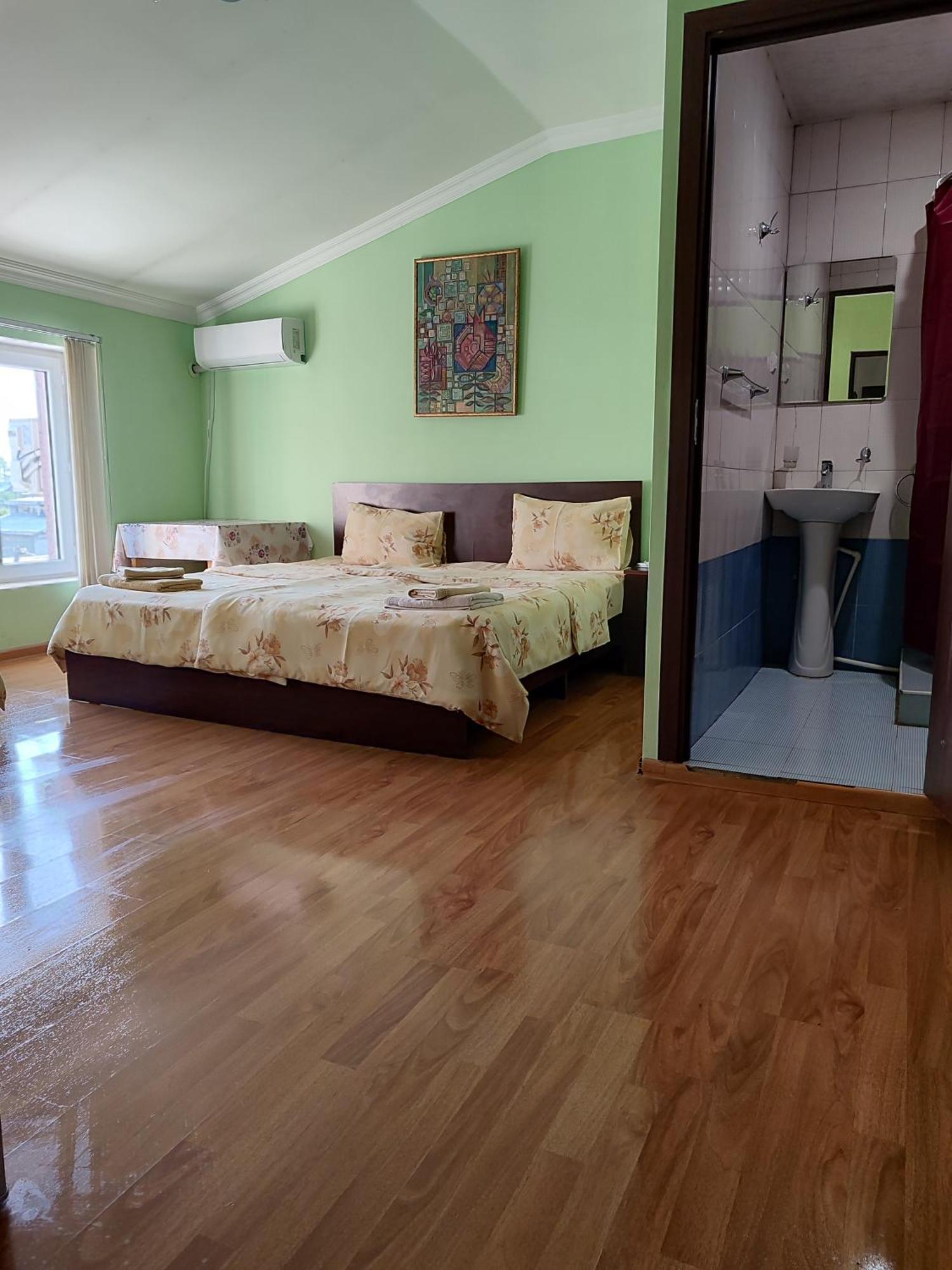 Bonjour House Ξενοδοχείο Γιερεβάν Εξωτερικό φωτογραφία